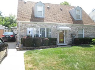 4325 W 99th Pl, Oak Lawn, IL 60453