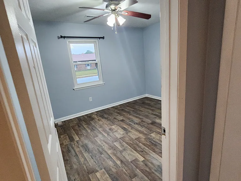 852 Parapet Rd — Photo 14