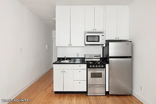 312 W 23rd St #4M Photo 1