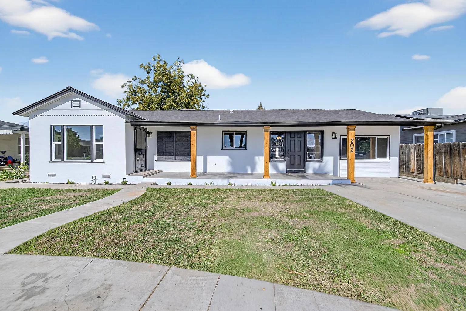 202 W Gail Avenue photo 1