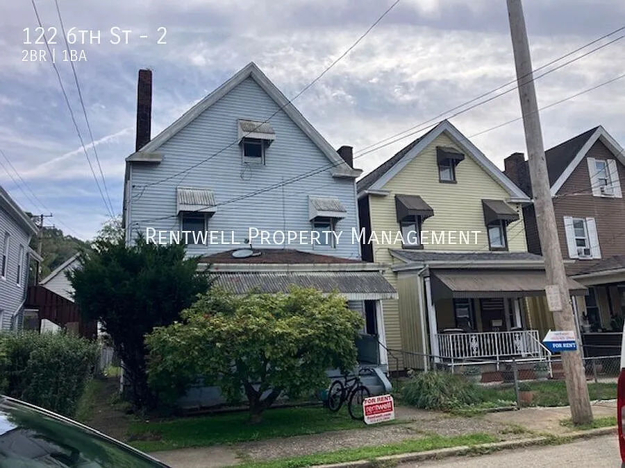 Building Photo - 122 6th St #2
