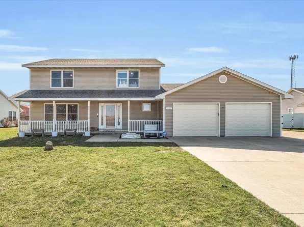 1425 Bluebell Ln, Farmer City, IL 61842