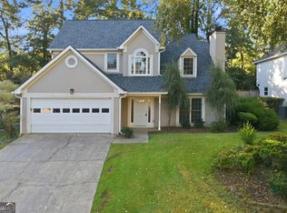 1055 Wellers Ct, Roswell, GA 30076
