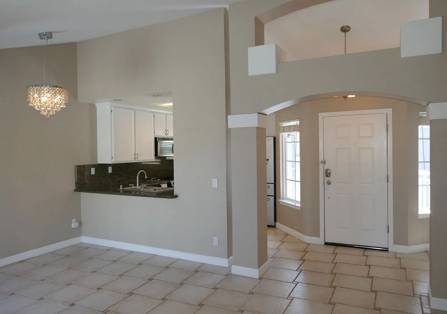 Three Bedroom / Two Bath Condo Townhome With Garage In Marin Lagoon — Photo 4