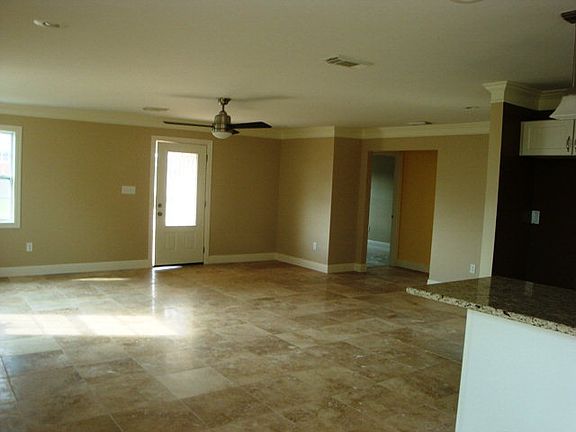 3rd image of 8007 Pruitt Dr