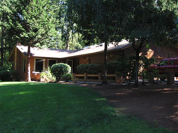 Main entry with deck