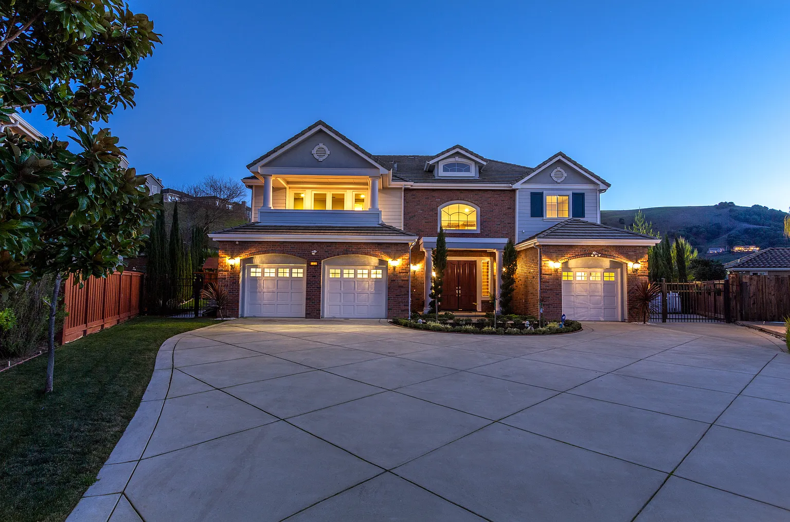 433 Camberly Ct photo 1
