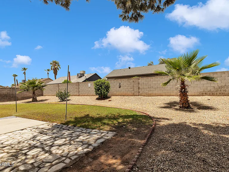 8834 W Purdue Ave — Photo 25