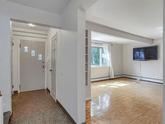 3rd image of 27 Morgan St