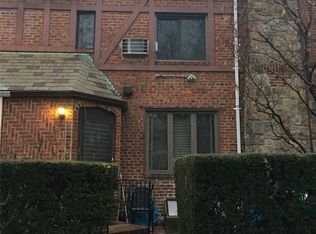 8751 62nd Rd, Rego Park, NY 11374