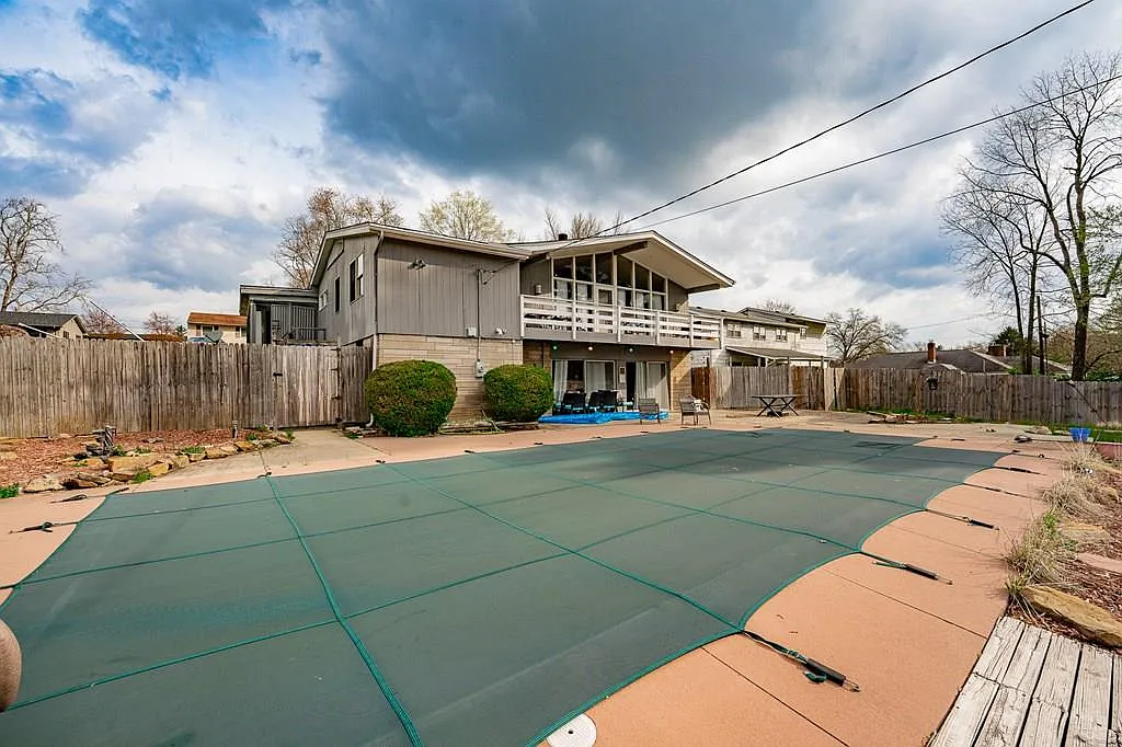1230 Nelson Dr photo 1