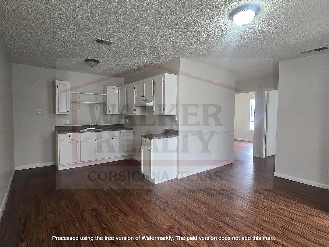2 bed, 600 sqft, $825 — Photo 1