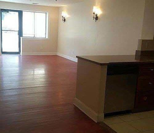 4th image of 6213 Broadway APT 2