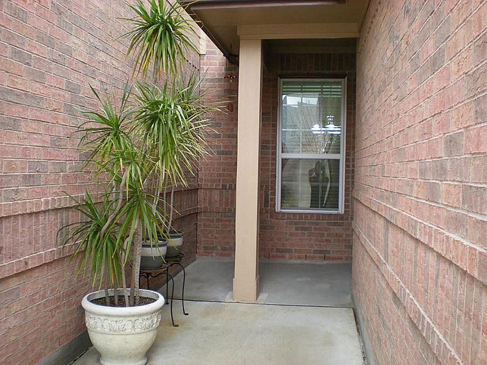 1st image of 1114 Glenwood Canyon Ln