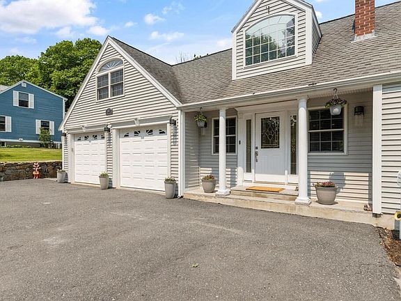 3rd image of 13 Mount Pleasant Dr