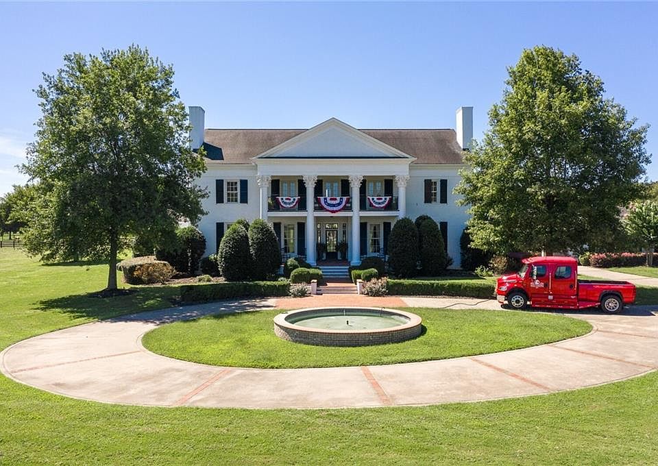 211 Darby Rd SW, Calhoun, GA 30701 MLS 7074586 Zillow