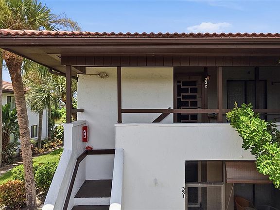 4th image of 3500 EL CONQUISTADOR PARKWAY #332