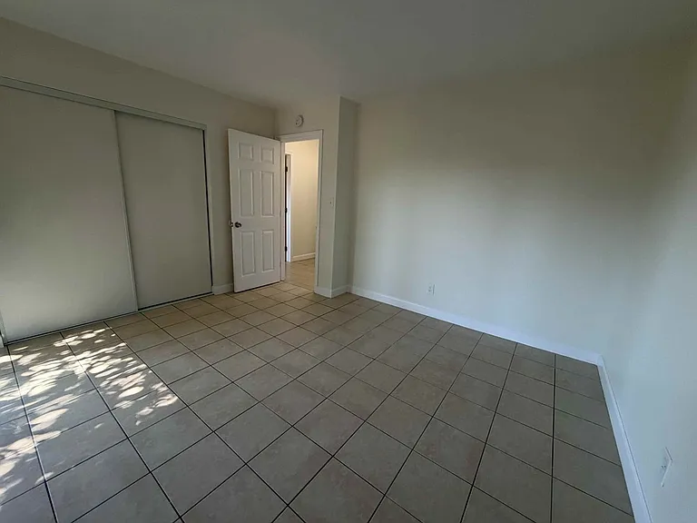 5791 Kingman Ave — Photo 17