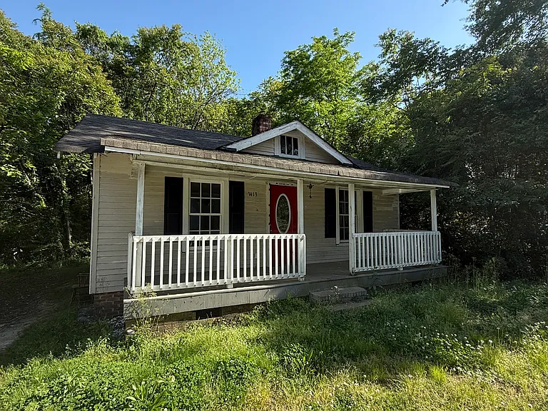 1413 Ware Ave — Photo 1