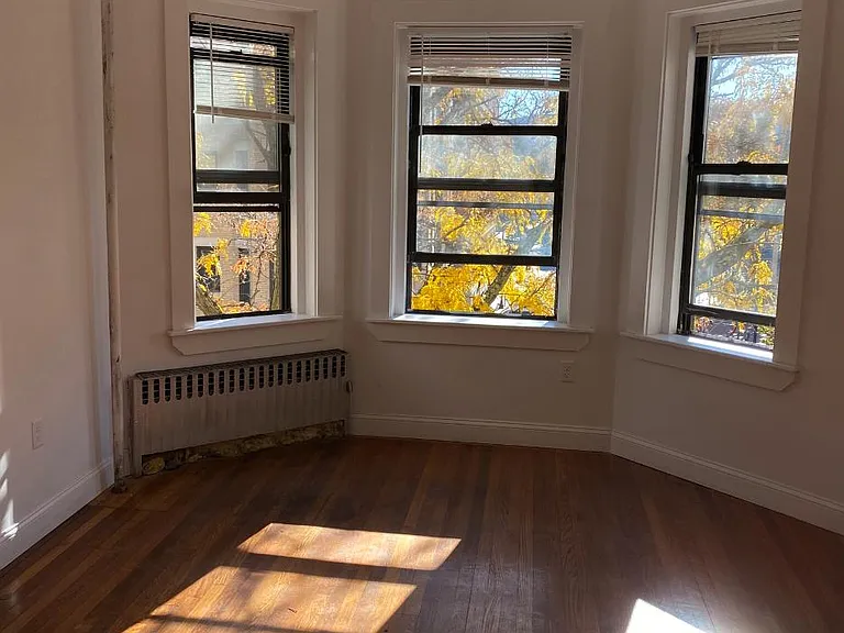 69 Gainsborough St #5 — Photo 4