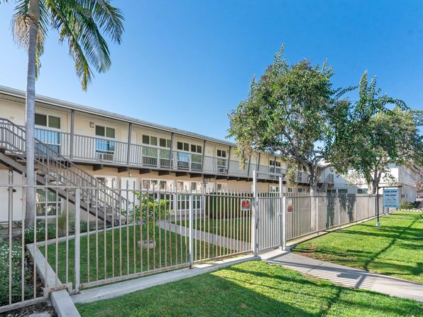 10110 Camarillo Pl #15