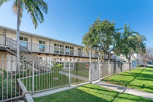 10110 Camarillo Pl. Photo 1
