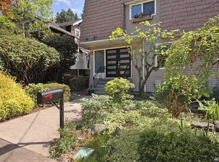 3055 NW 57th St, Seattle, WA 98107