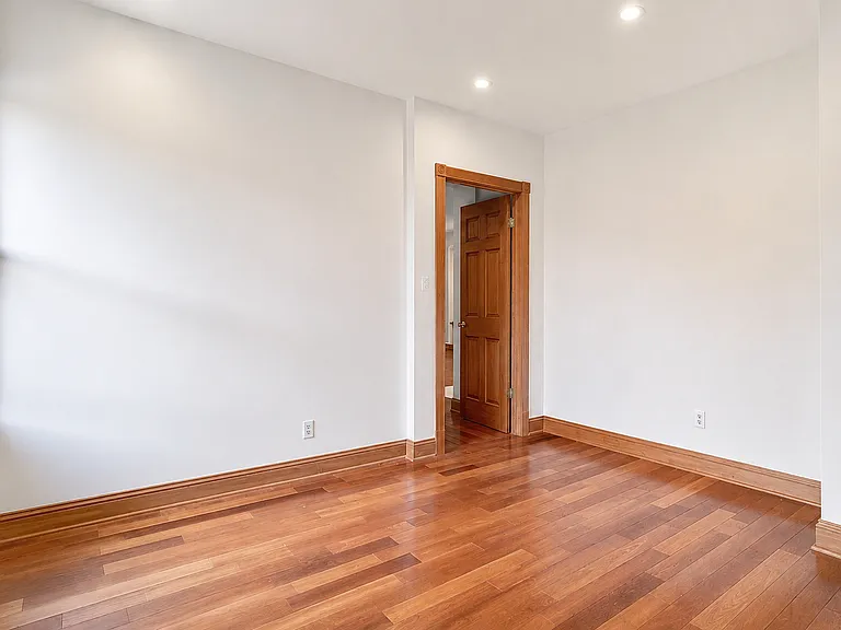 295 Convent Ave #33 — Photo 10
