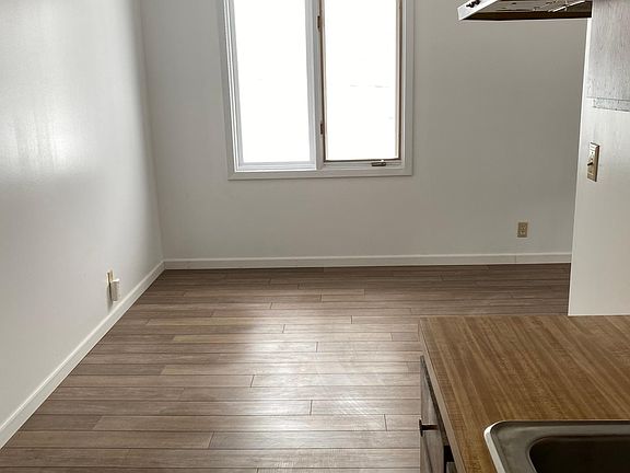 3rd image of 1731 S 15th St #6