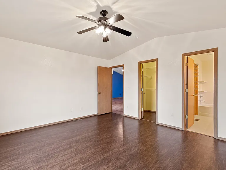1035 Lords Hill Dr — Photo 19