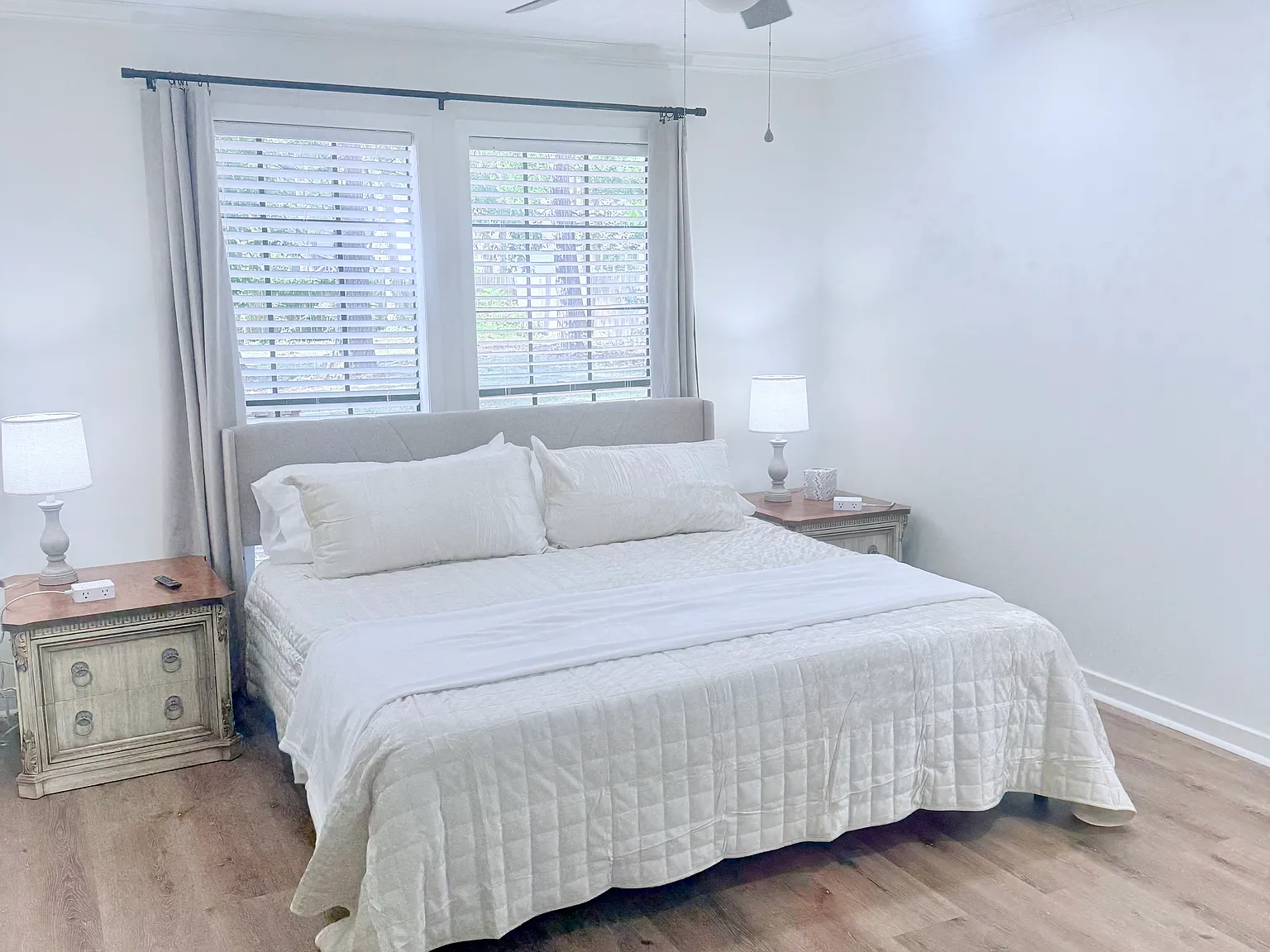 4 bed, 2272 sqft, $7,500 — Photo 3