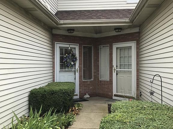 2nd image of 7835 Darien Lake Dr