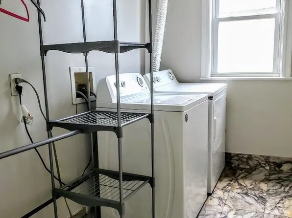 186 Summit Avenue image 9 of 23