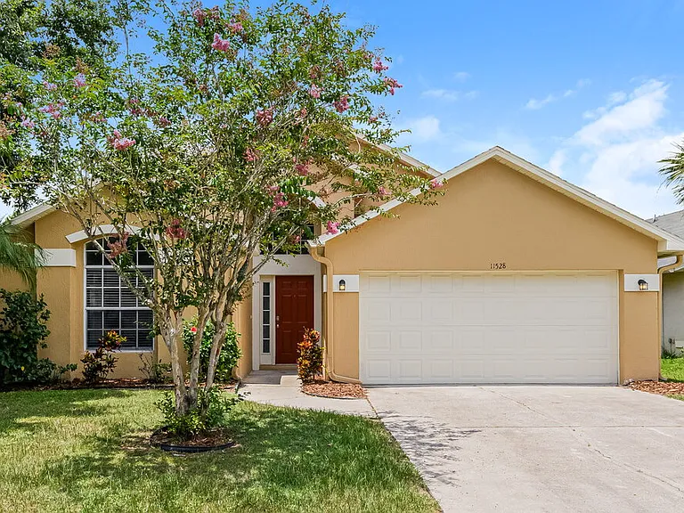 11528 Grazeley Ct — Photo 1