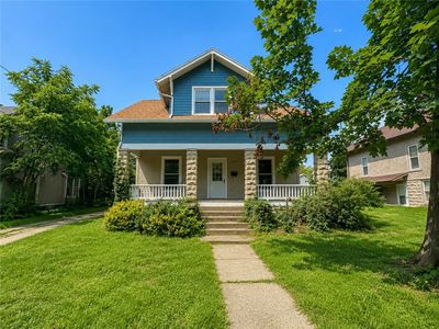905 Harrison Ave, Charleston, IL, 61920