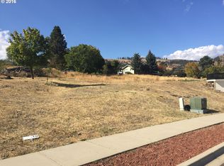 106 Ridge Dr, La Grande, OR 97850