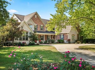 43 Auburndale Dr, Saint Louis, MO 63141