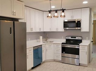 32-65 35th St #1FF, Astoria, NY 11106