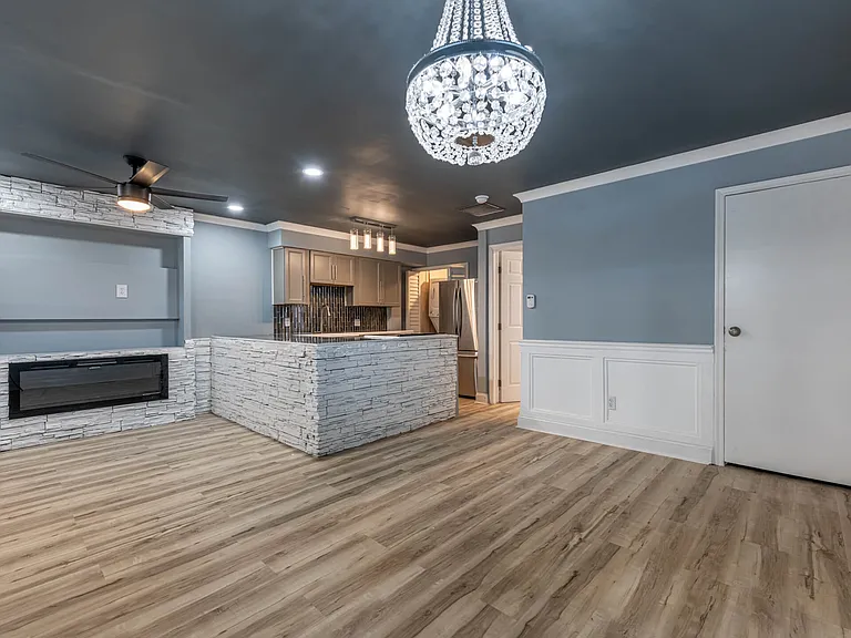 446 E Siebenthaler Ave #A — Photo 12