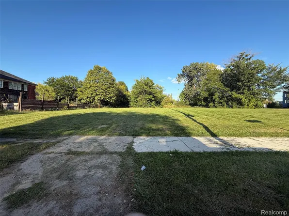 1584 W Grand Blvd, Detroit, MI 48208