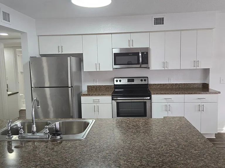 The Mirage Apartments — Photo 160