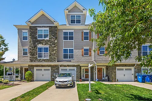 121 Polo Way Photo 1