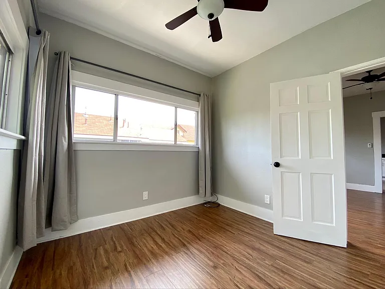 2617 Jeffries Ave #8 — Photo 8