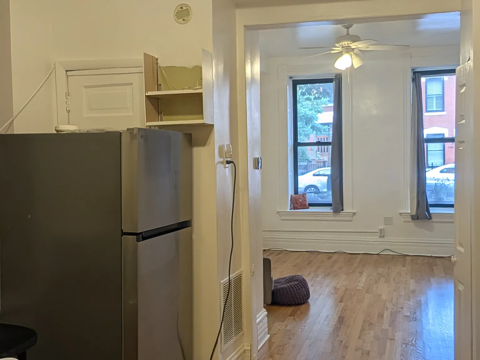 1 bed, 850 sqft, $1,875 — Photo 2