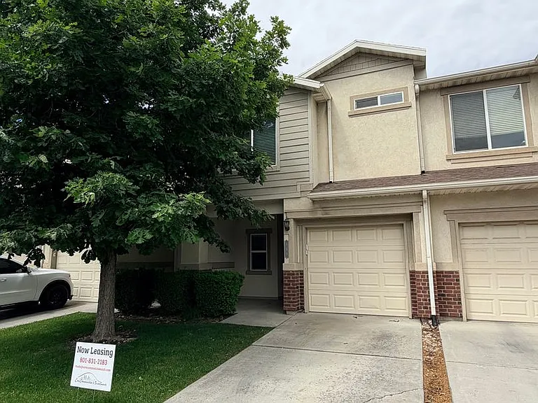 2310 W 688 S — Photo 1