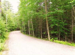 36 Settlers Dr, Hancock, ME 04640