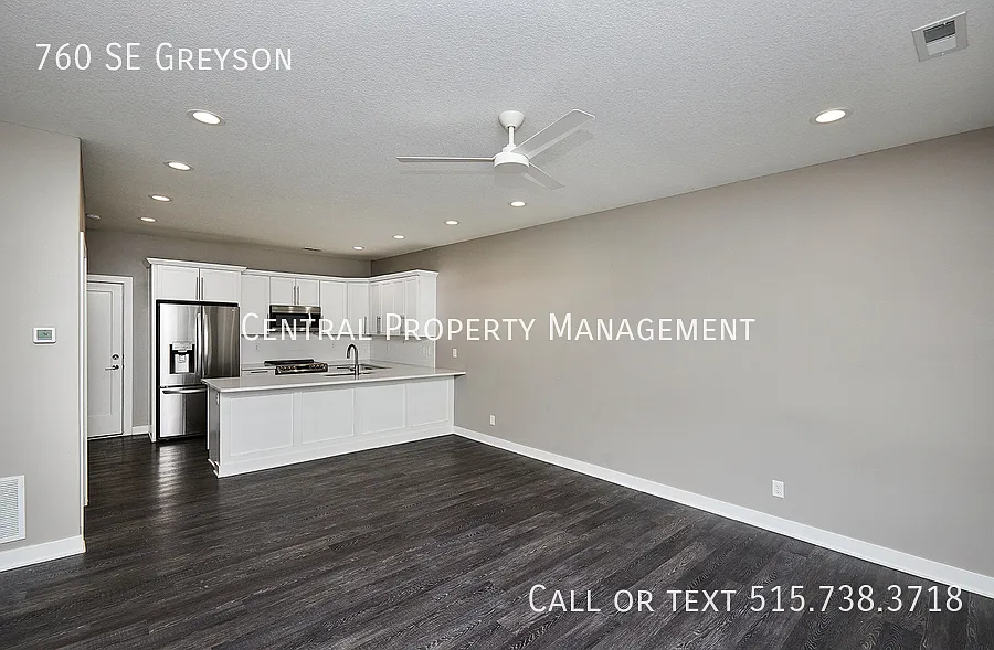 3 Bedrooms and 2 1/2 Bathroom Townhome in Waukee — Photo 4
