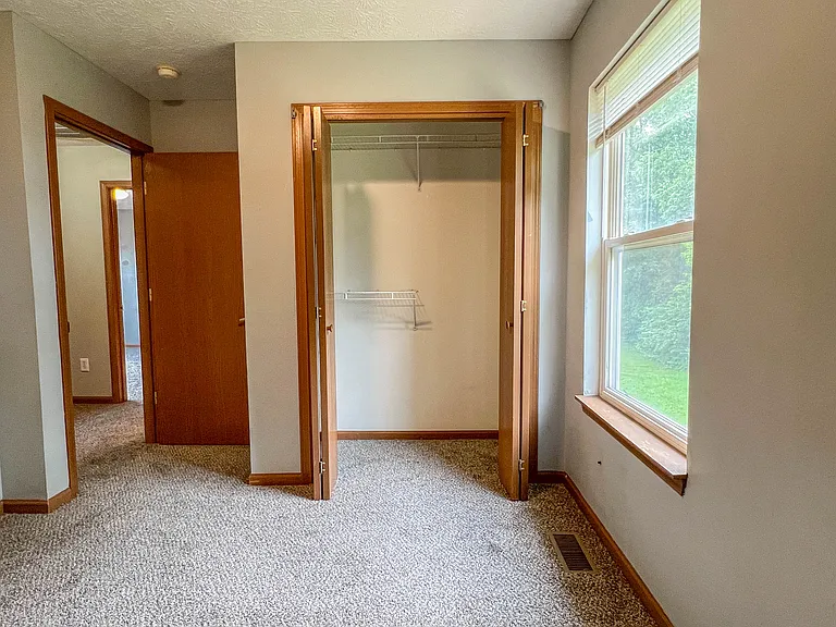 2119 Bridgewater Cir — Photo 20