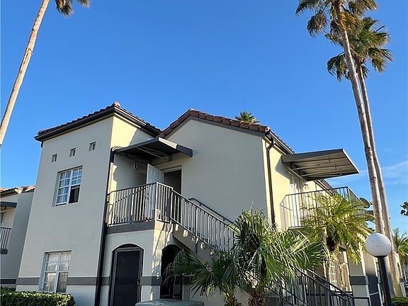 2nd image of 3417 Winkler Ave APT 602