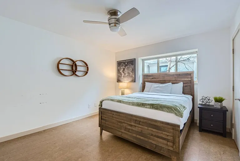 5808 Oram St #201 — Photo 2